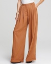 Embrace the retro-glam mood of the season in these flowing Robert Rodriguez wide-leg pants, embellished with exaggerated pleats through the front of the silhouette.