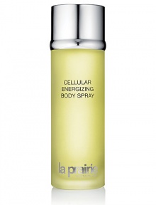 Luxuriate, energize and nourish your skin with Cellular Energizing Body Spray. This unique treatment with aromatherapeutic fragrance oils of Ruby Red Grapefruit, Cardamom and Verbena offers an uplifting, energizing experience to the body and the senses as well as an invisible veil of light moisturization.