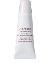 A refreshing gel containing a Vitamin E derivative to help diminish the appearance of puffiness, dark circles and other signs of fatigue in the delicate eye area. Fine pearl pigments diffuse light for immediate radiance. Promotes a firmed appearance and restores a feeling of suppleness and smoothness. Recommended for normal and combination skin. Use as needed as the last step of skincare.