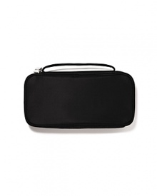 Keep your makeup brushes in top condition by storing them in this chic brush case. A must for travel.