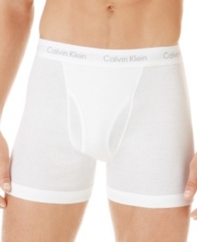 A three-pack of boxer briefs-the style that Calvin Klein made famous back at the beginning of the Nineties-now updated with a restyled fly and modern fit.