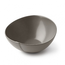 Borrowing from nature, this soup bowl has a highly glossed surface and unusual contours, creating an interesting silhouette - a DVF signature - on the table.