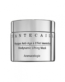 A face lift in a jar, this unprecedented rejuvenating and cooling mask virtually irons out the face, relaxes wrinkles, rehydrates skin and soothes inflammation. May be used overnight for a more profound and pronounced lift effect.