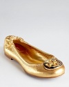 A Tory Burch classic-the must-have Reva flat reappears in buttery soft leather with a gleaming logo.