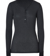 An essential basic in super soft cotton-cashmere, Majestics striped henley is a must for your layered looks - Rounded neckline, button closures, long sleeves, black trim - Classic slim fit - Pair with favorite skinnies and chunky biker boots