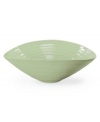 From celebrated chef and writer, Sophie Conran, comes incredibly durable dinnerware for every step of the meal, from oven to table. A ribbed texture gives this Portmeirion collection of small salad bowls the charming look of traditional hand thrown pottery.