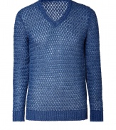 Luxe pullover in fine, royal blue linen - Lightweight, superbly woven material - Elegant, all-over knit motif - Slim, narrow silhouette - Contrast rib trim at neck, hem and cuffs - Long sleeves and V-neck - A chic, modern twist on a classic wardrobe staple - Easily dressed up or down, polished style is great for everyday - Pair with chinos, jeans or linen trousers