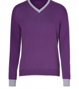 Both bright and contemporary with its deep lilac hue, Etros V-neck pullover is as chic as it is versatile - V-neckline, long sleeves, grey trim - Modern slim fit - Wear with tailored trousers and a sleek button-down