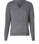 A contemporary choice with its characteristic yet understated paisley print, Etros V-neck pullover is as chic as it is versatile - V-neckline, long sleeves - Modern slim fit - Wear with tailored trousers and a sleek button-down