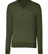 Elegant sweater in olive green merino wool is a great basic for the season - Soft feel and high-quality construction by Polo Ralph Lauren - Features contrasting embroidered logo - Narrow cut with v-neck and long sleeves - Favorite piece for everyday - Wear over shirts or tees with jeans, cords or chinos