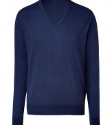 Stylish pullover in fine, pure dark blue cotton - Super-soft, densely woven fabric feels great against the skin - Elegant v-neck and rib trim at cuffs and hem - Straight, slim cut - A polished, versatile basic in any wardrobe - Dress up with a button down, trousers and leather lace-ups, or go for a more casual look with skinny denim, trainers and a blazer