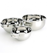 Mix, serve and store. This high-performance bowl set is constructed with durable stainless steel interiors and hand-polished, magnetic stainless-steel exteriors. Set includes 1.5, 3 and 5-quart bowls. Dishwasher safe.