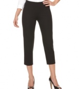 In a cropped style for spring, these Alfani capris pants are perfect for a warm-weather work wardrobe!