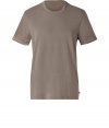 Stylish T-shirt in fine brown cotton - A classic must from hip L.A. label James Perse - Extremely comfortable, machine washable material - Crew neck and short sleeves - Slimmer, straight silhouette and longer cut - Perfect, super-versatile basic for every day - Wear solo, under a sweater or blazer - Styling: pairs with jeans in all washes, chinos or corduroy pants