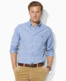 Cut for a classic, relaxed fit, a handsome sport shirt rendered in crisp woven cotton exudes timeless style.