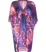 Make a radiant seaside debut in Matthew Williamson Escapes graphic palm print short silk kaftan - V-neckline, draped short sleeves, slit at nape, longer back - Loosely fitted - Team with statement sandals and a dusting of polished jewelry