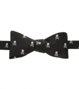 Be-wear. Give yourself a little extra edge with this skull bowtie from Countess Mara.