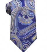 Pick up an elegant pattern in your wardrobe. This Geoffrey Beene paisley tie is the perfect complement to your dress look.