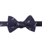 Nail that East coast prepster style with this iconic bowtie from Tommy Hilfiger.