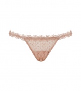 Delicate yet sultry, this lace-laden La Perla thong will add a sexy kick to any look - Floral lace detailed waistband, semi-sheer panel - Perfect under virtually any outfit or on its own for stylish lounging