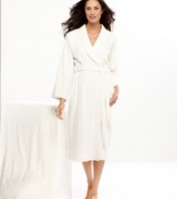 So plush and cozy. Jones New York's Plush Jacquard Stripe robe features a shawl collar and slips on so easily and comfortably.