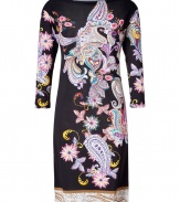 Opt for an iconic print this season with Etros bright paisley sheath - Boat neckline, 3/4 sleeves, multicolored print, contrast printed panel around the hemline, pull-over style - Fitted - Wear with a black leather handbag and bright heels