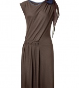 Luxurious dress in fine brown wool and silk - Elegant Lady chic, with refined draping - The cut is slim and feminine, with a blue piped round neckline and pretty bow on the shoulder - Sleeveless - Comfortable, mid thigh length - A dreamy basic for work, a nice lunch, an opening - Wear with platform pumps, sandals, booties