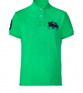 An indispensable for the coming season: the polo shirt - An absolute classic from the king of American sportswear, Ralph Lauren - Traditional polo collar with button placket - XL embroidered logo on the chest, team number printed on the right sleeve - Slim fit, slightly longer in the back - Wear with jeans or chinos for a preppy-chic look