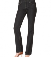 A black wash and skinny fit create a sleek silhouette to Calvin Klein Jeans' petite jeans-- they will add a sophisticated touch to any casual outfit.