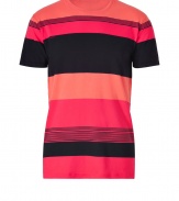 Colorblocked with thick and thin stripes, Marc by Marc Jacobs crewneck cotton tee is a cool choice for casual looks - Round neckline, short sleeves - Slim straight fit - Wear with jeans, a cardigan and winter boots