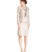 An elegant affair calls for an equally stylish wardrobe. Le Suit's petite skirt suit features a sophisticated shantung fabric with a touch of shine.