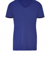 Stylish t-shirt in fine, pure royal blue cotton - Soft yet ultra-durable material - Wide v-neck and short sleeves - Relaxed silhouette is long and lean - A versatile basic ideal for layering or wearing solo - Wear beneath a pullover or blazer and pair with chinos, jeans, Bermudas or linen trousers