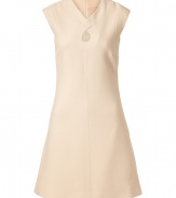 Brighten up your cocktail looks with Goats nude wool-crepe shift, perfect for adding that chic retro edge to your outfit - V-neckline with keyhole cut-out, cap sleeves, hidden back zip - Fitted top, A-line silhouette - Wear with a colorblocked clutch and fun pointy toe flats