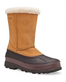 UGG® Australia Chestnut Pueblo Boot