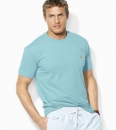 An essential short-sleeved T-shirt is rendered in smooth combed cotton jersey in a comfortable, classic-fitting silhouette with a pointed pocket at the chest.