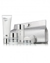 For the first time ever, La Prairie brings together our legendary Cellular Essentials line. A complete regimen of our loyalist favorites, this limited edition Classics set is perfectly edited to our dedication to science and luxury.