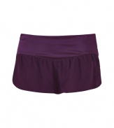 Luxurious lounge shorts in fine plum-colored silk - Nobel, casual and sexy all in one - Mini length with wide waistband and loose  leg - Back a little longer - Dream basic from lingerie cult label Kiki de Montparnasse - Combined with favorite cami tops