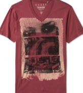 Get graphic with this sleek v-neck printed tee by Guess.