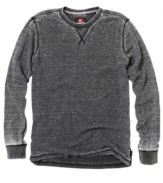 This weathered long-sleeved t-shirt from Quiksilver is a seasonal staple for your casual wardrobe.