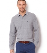 Paired with khakis or your favorite blues, this versatile Nautica shirt will quickly become your easy-comfort go-to.