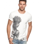 Rock this t-shirt from Rolling Stones and harness the timeless cool of Keith.