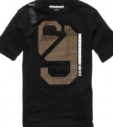 Go bold. This graphic tee from Sean John is a look that instantly turns heads.