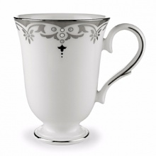 Double bands of platinum set in a distinctive Lenox pattern are an elegant accompaniment to your favorite recipes.