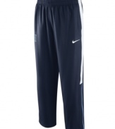 Stay ahead of the game and show your support anytime with these Villanova Wildcats NCAA basketball pants featuring Dri-Fit technology from Nike.