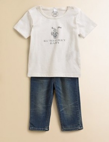 For your Burberry baby, a sweet, simple tee with a brave little knight and logo screened on the front.Round neckline A button at each shoulder Short sleeves Cotton; machine wash Imported