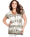 Looking casually chic is a cinch with MICHAEL Michael Kors' tie-dyed plus size top, accentuated by a drawstring waist.