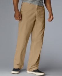 Stay on-trend with an updated look that never goes out of style. These flat front khakis combine a soft hand and all the comfort you've come to expect from Dockers. (Clearance)