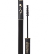 For lavishly long, perfectly defined lashes, this iconic award-winning mascara provides the ultimate in separation. Carefully selected polymers coat each lash from root to tip, to help lengthen and outline each lash for unmatched definition. This best-selling mascara's unique brush applicator has specially grooved bristles that hold the perfect amount of product for gradual, even application every time.