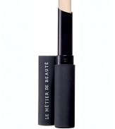 A flawless concealer that pampers and protects the delicate eye area. The long-wearing formula won't shift or settle into fine lines or creases. Vitamins A, E and shea butter smooth the under-eye area making eyes look brighter and refreshed. A slim-tip touch for hard-to-reach contours of the face blurs imperfections beautifully. The dermatologist-tested, hypoallergenic formula is suitable for normal to dry skin types. SPF 18 protects from harmful UV rays.