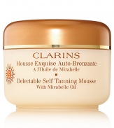 A 3-in-1 product that is a self-tanner, moisturizer and sun care all rolled into one. This fantastic self-tanner, with a whipped cream texture, is a lightweight, white mousse that seems to melt into the skin, giving it a gradual, natural-looking tan, without any help from the sun. An irresistible treat for the face and body. 4.2 oz. 